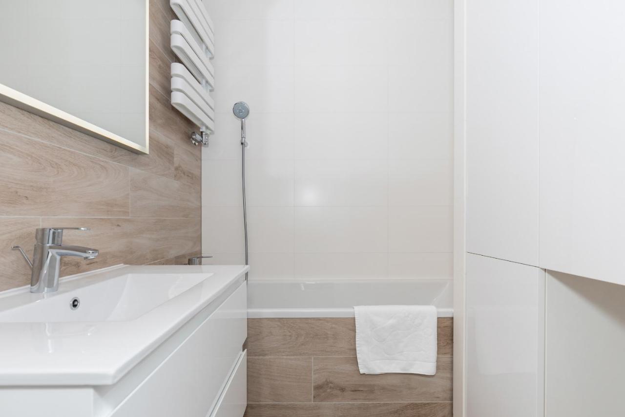 Apartament Z Widokiem Na Port Swinoujscie By Noclegi Renters Exteriér fotografie